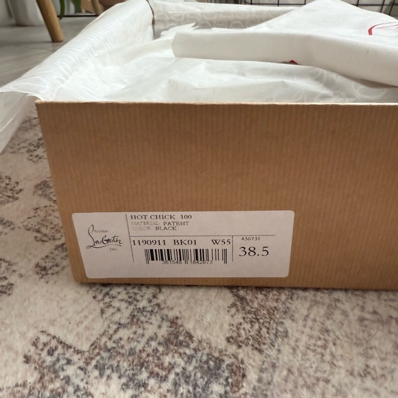 Christian Louboutin Glossy Black Heels - Picture 5 of 5